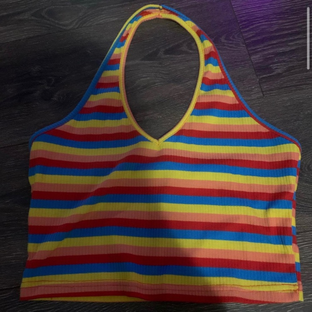 Halter neck cropped top